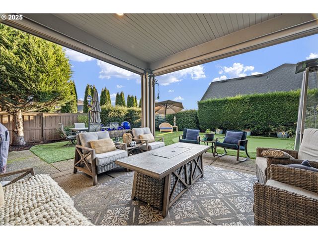 1765 TREVINO Rd, Creswell, OR 97426