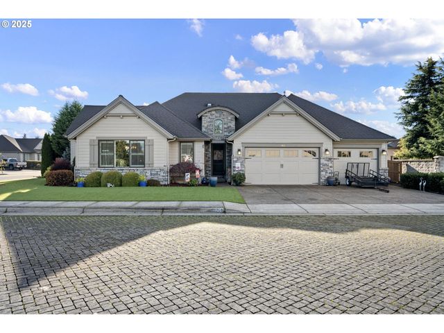 1765 TREVINO Rd, Creswell, OR 97426