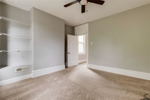 213 W Burgess St, Perry Hilltop, PA 15214