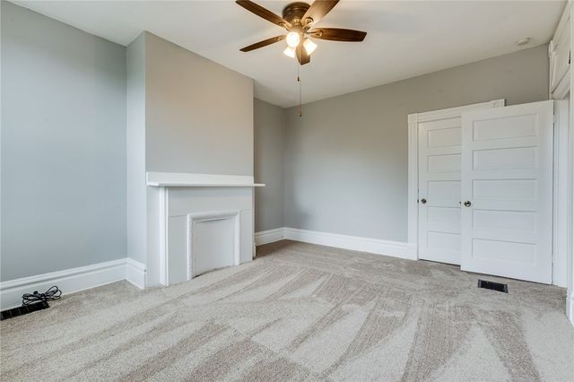 213 W Burgess St, Perry Hilltop, PA 15214
