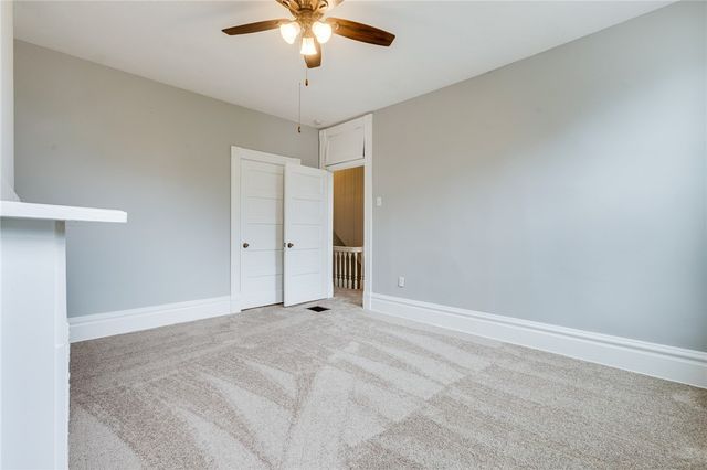 213 W Burgess St, Perry Hilltop, PA 15214