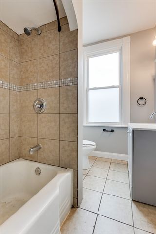 213 W Burgess St, Perry Hilltop, PA 15214
