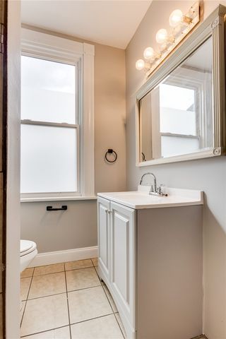 213 W Burgess St, Perry Hilltop, PA 15214