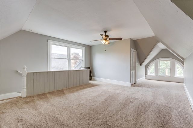213 W Burgess St, Perry Hilltop, PA 15214