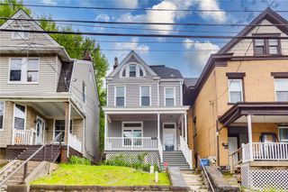 213 W Burgess St, Perry Hilltop, PA 15214