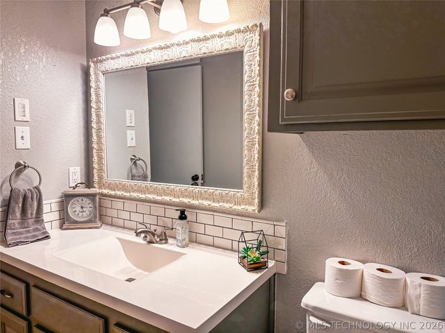 4005 Chaucer Street, Muskogee, OK 74403