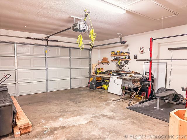 4005 Chaucer Street, Muskogee, OK 74403