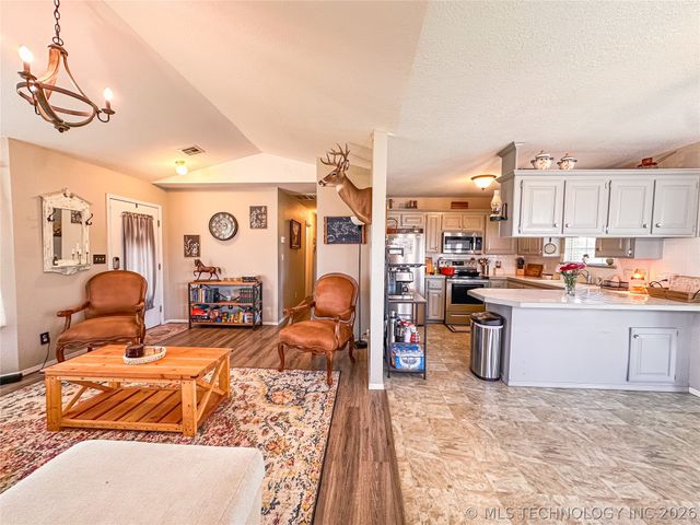 4005 Chaucer Street, Muskogee, OK 74403