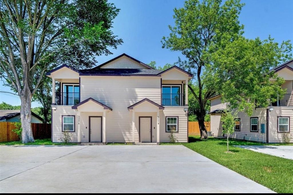5007 Mallow Street A, Houston, TX 77033