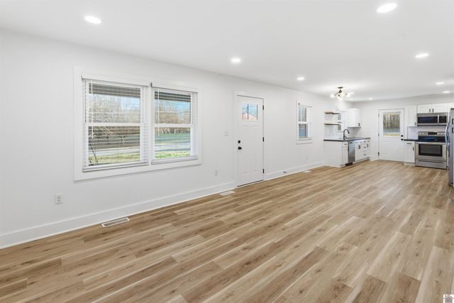 266 Jackson School Road, Benton, KY 42025