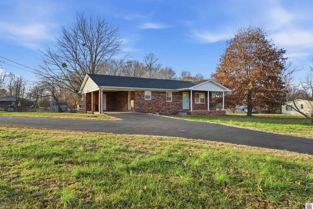 266 Jackson School Road, Benton, KY 42025