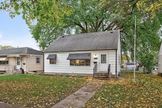 4924 Queen Avenue N, Minneapolis, MN 55430