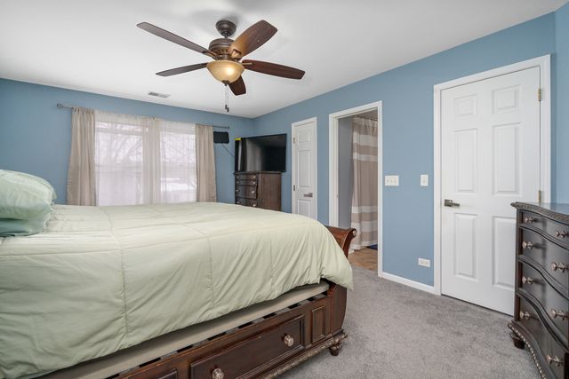 2010 Primrose Drive, Plainfield, IL 60586