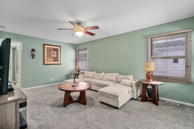 2010 Primrose Drive, Plainfield, IL 60586