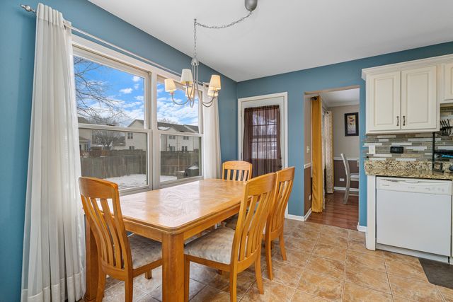 2010 Primrose Drive, Plainfield, IL 60586