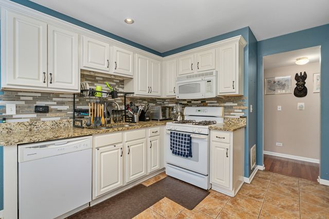 2010 Primrose Drive, Plainfield, IL 60586