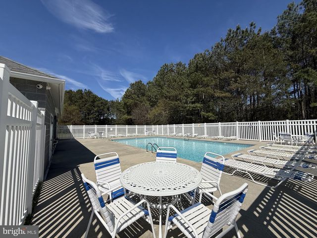 24630 HOLLYTREE CIR, Georgetown, DE 19947