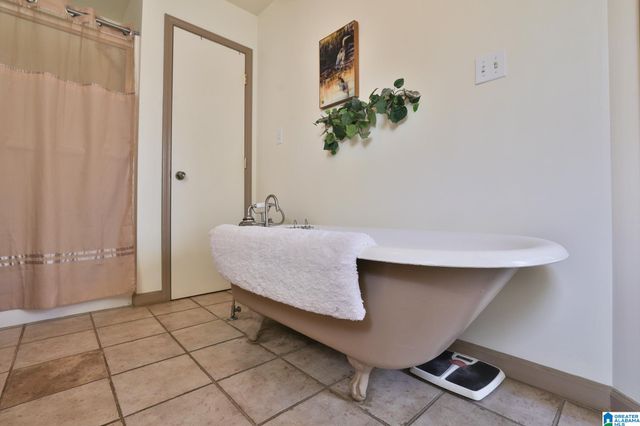 84 RIVER TERRACE DRIVE, Talladega, AL 35160