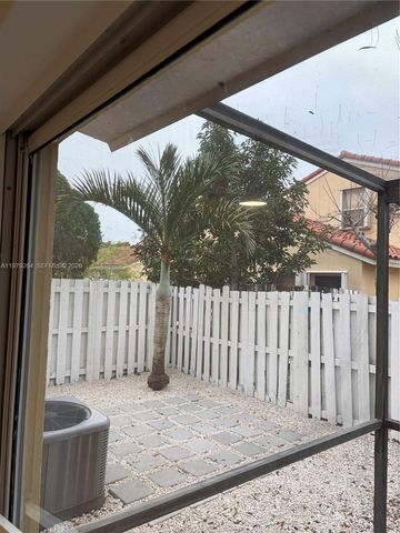 1246 NW 125th Ter 1246, Sunrise, FL 33323