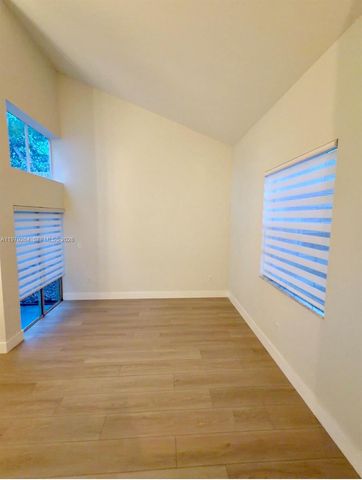 1246 NW 125th Ter 1246, Sunrise, FL 33323