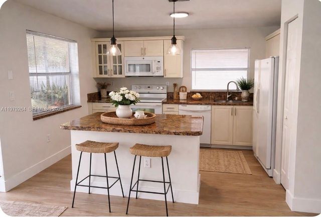 1246 NW 125th Ter 1246, Sunrise, FL 33323