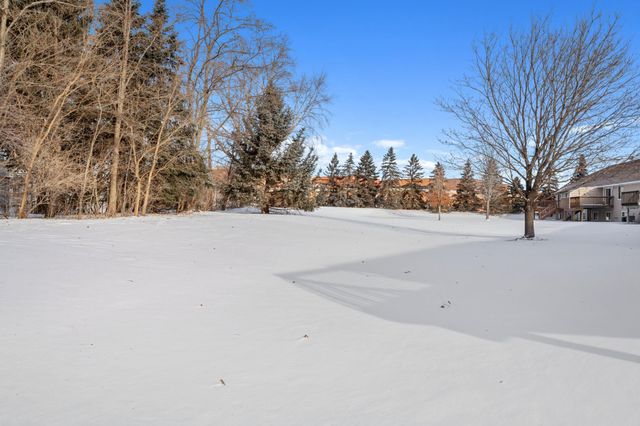 7854 Taylor Street NE, Spring Lake Park, MN 55432