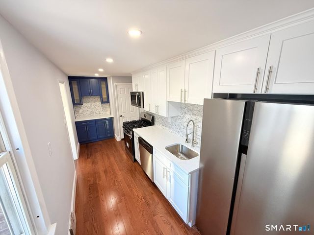 206 Remington Street, Bridgeport, CT 06610