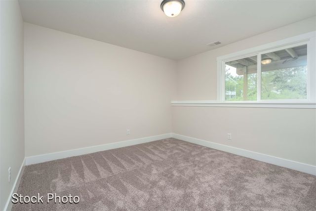 1593 N Village Circle, Kalamazoo, MI 49009