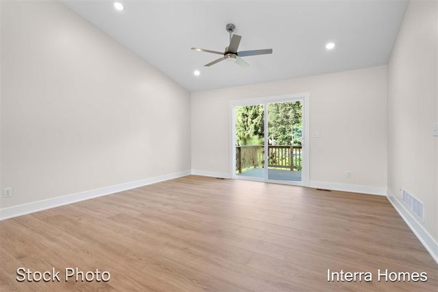 1593 N Village Circle, Kalamazoo, MI 49009
