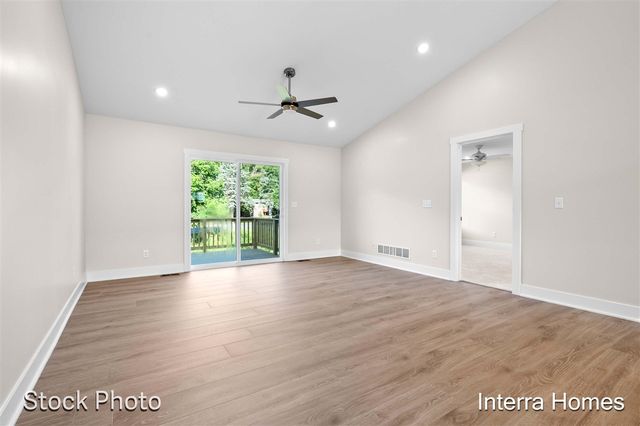 1593 N Village Circle, Kalamazoo, MI 49009