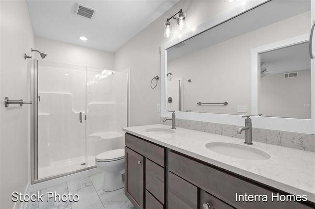1593 N Village Circle, Kalamazoo, MI 49009