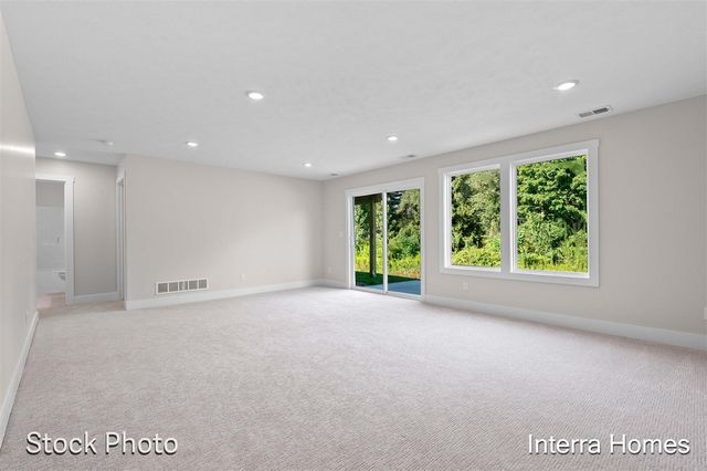 1593 N Village Circle, Kalamazoo, MI 49009