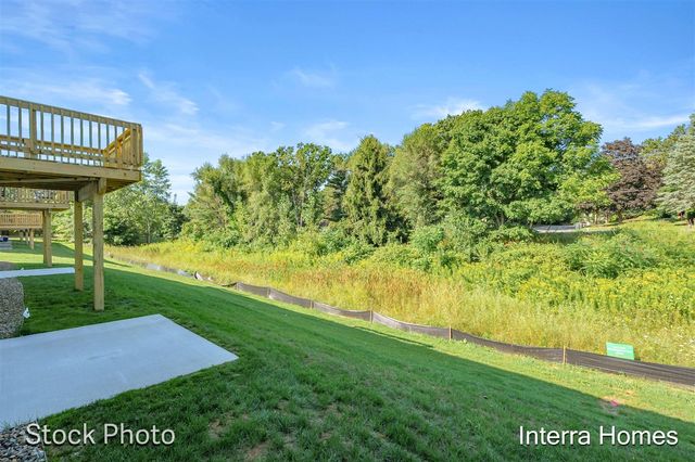 1593 N Village Circle, Kalamazoo, MI 49009