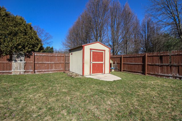 17064 Hawk Court, Three Rivers, MI 49093