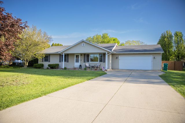 17064 Hawk Court, Three Rivers, MI 49093