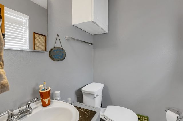 300 Willowood Dr, Midland, TX 79703