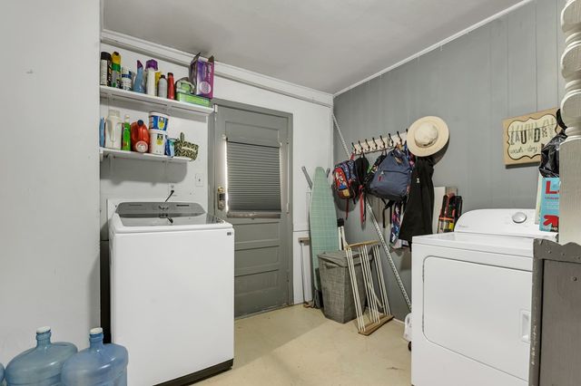 300 Willowood Dr, Midland, TX 79703