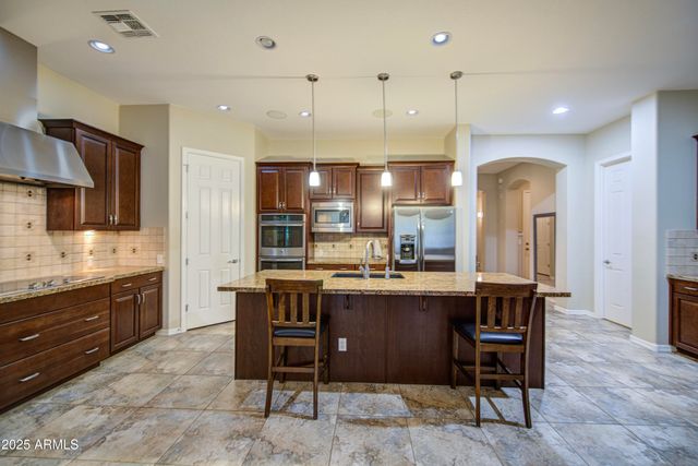 5115 S DASSAULT Way, Mesa, AZ 85212