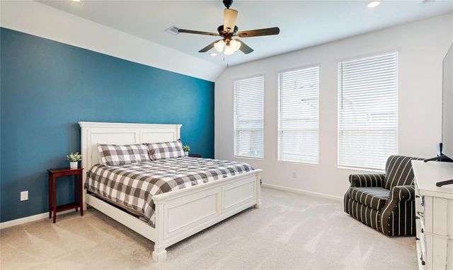 711 Hooks Trail Lane, League City, TX 77573