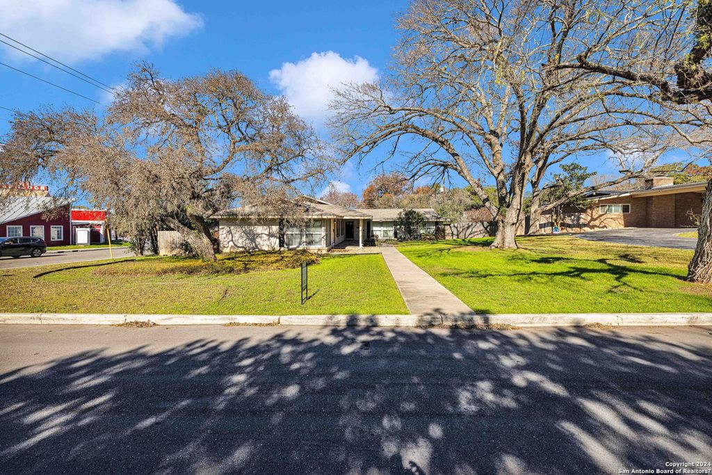 103 OAKHURST PL, San Antonio, TX 78209