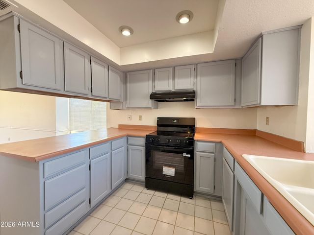 8062 N 109TH Drive, Peoria, AZ 85345