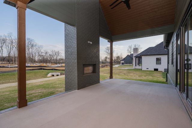 2829 Canfield Dr, Murfreesboro, TN 37128