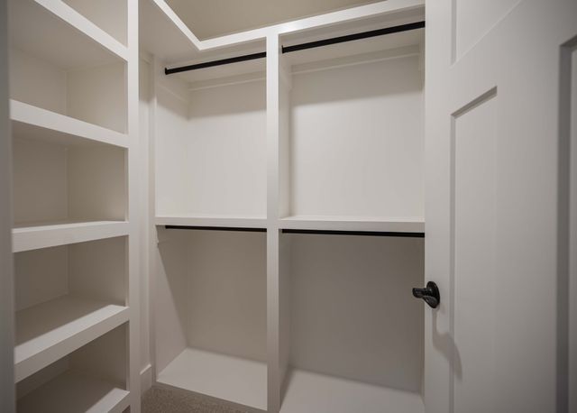 2829 Canfield Dr, Murfreesboro, TN 37128