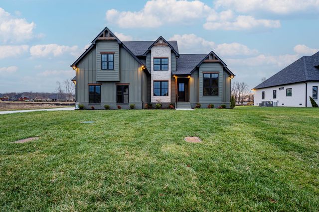 2829 Canfield Dr, Murfreesboro, TN 37128