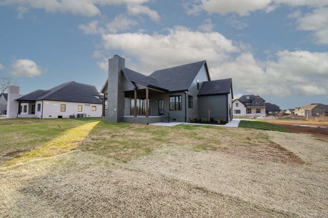 2829 Canfield Dr, Murfreesboro, TN 37128