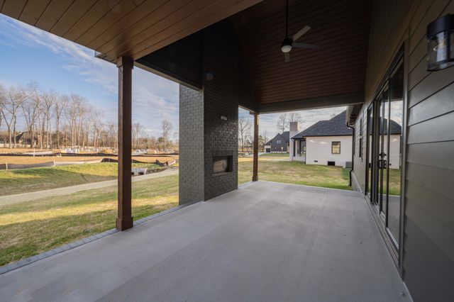 2829 Canfield Dr, Murfreesboro, TN 37128