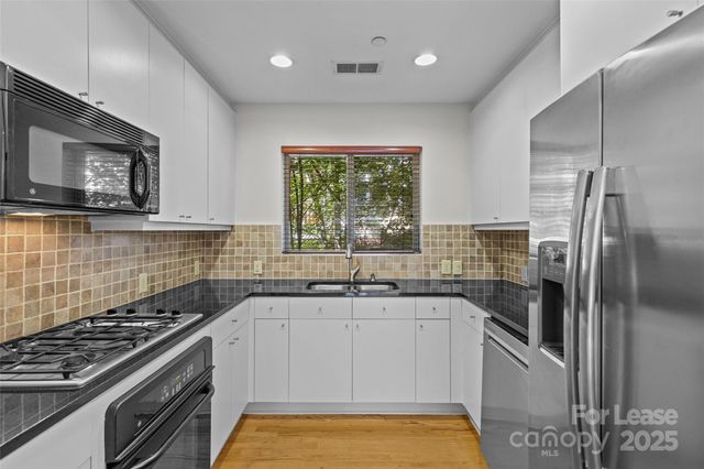 420 Queens Road 7, Charlotte, NC 28207