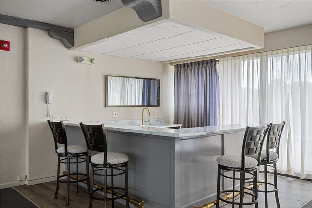 201 Grant St 609, Sewickley, PA 15143