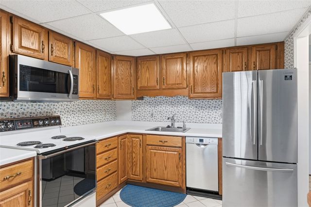 201 Grant St 609, Sewickley, PA 15143