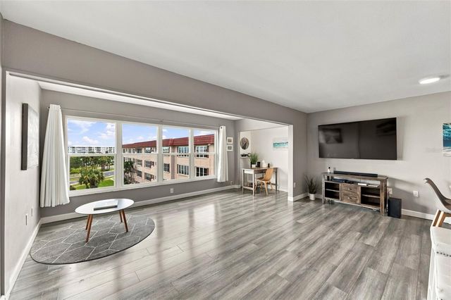 9950 62ND TERRACE N 408, St Petersburg, FL 33708